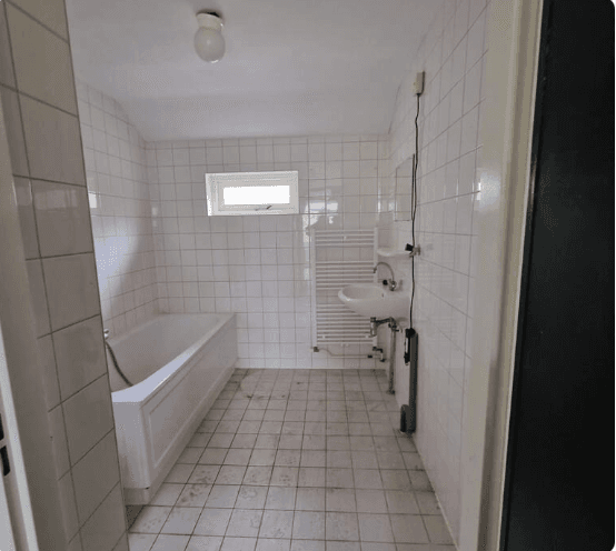 Badkamer renovatie appartement - voor renovatie